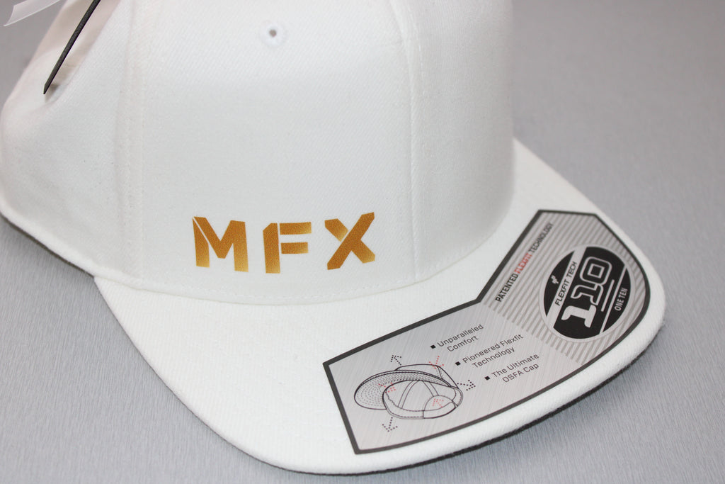 MFX Snapback Kappe Fitted / weiß